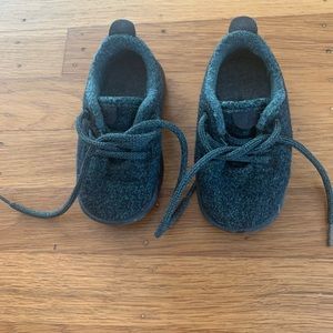Allbirds toddler sneakers green size 5
